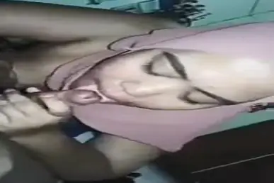 Jilbab Pink Kulum Rakus Kontol Gede, Cara Uniknya yang Membuat Forum Tidak Bisa Diam